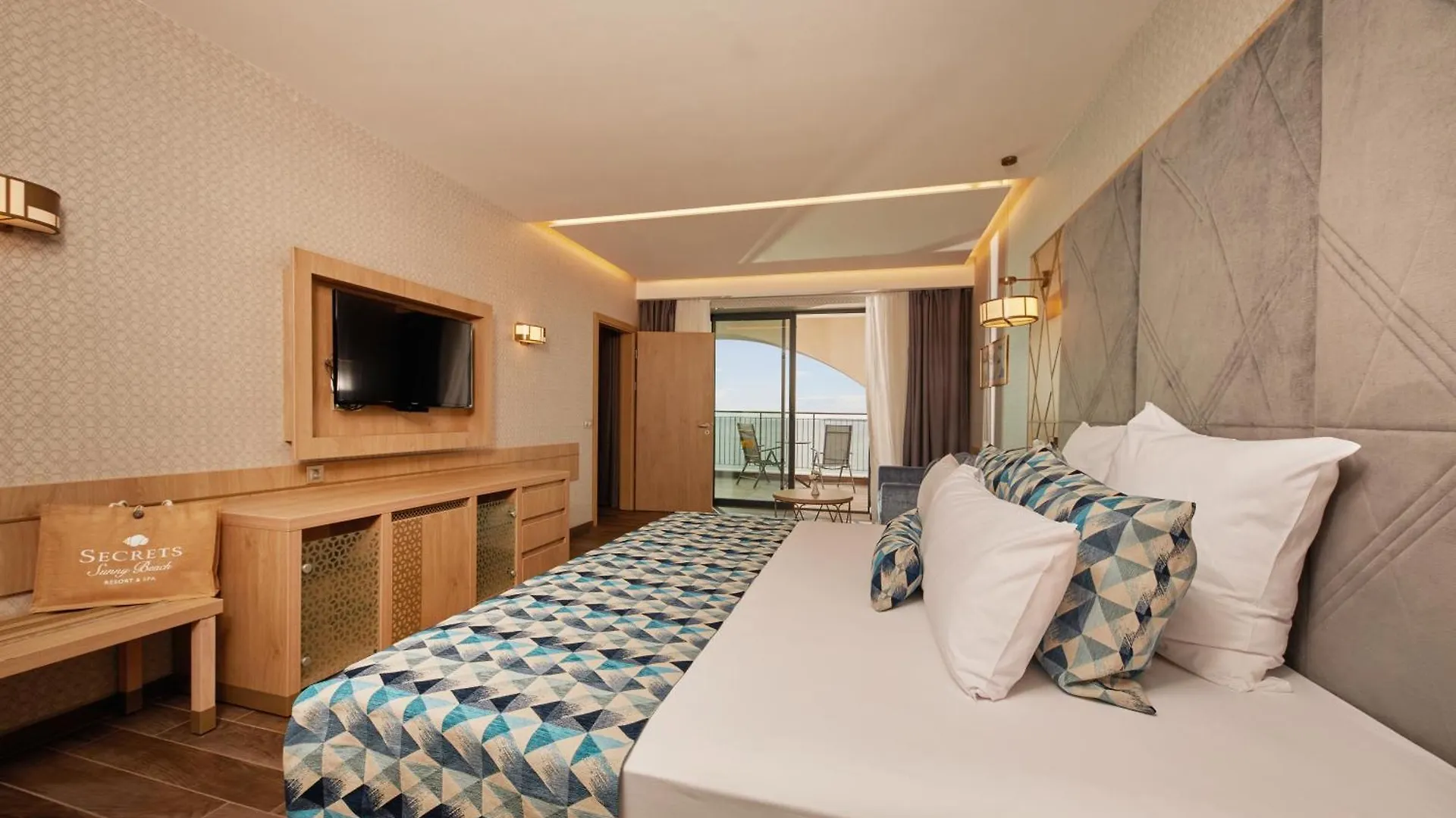 Secrets Sunny Beach Resort & Spa (Adults Only)
