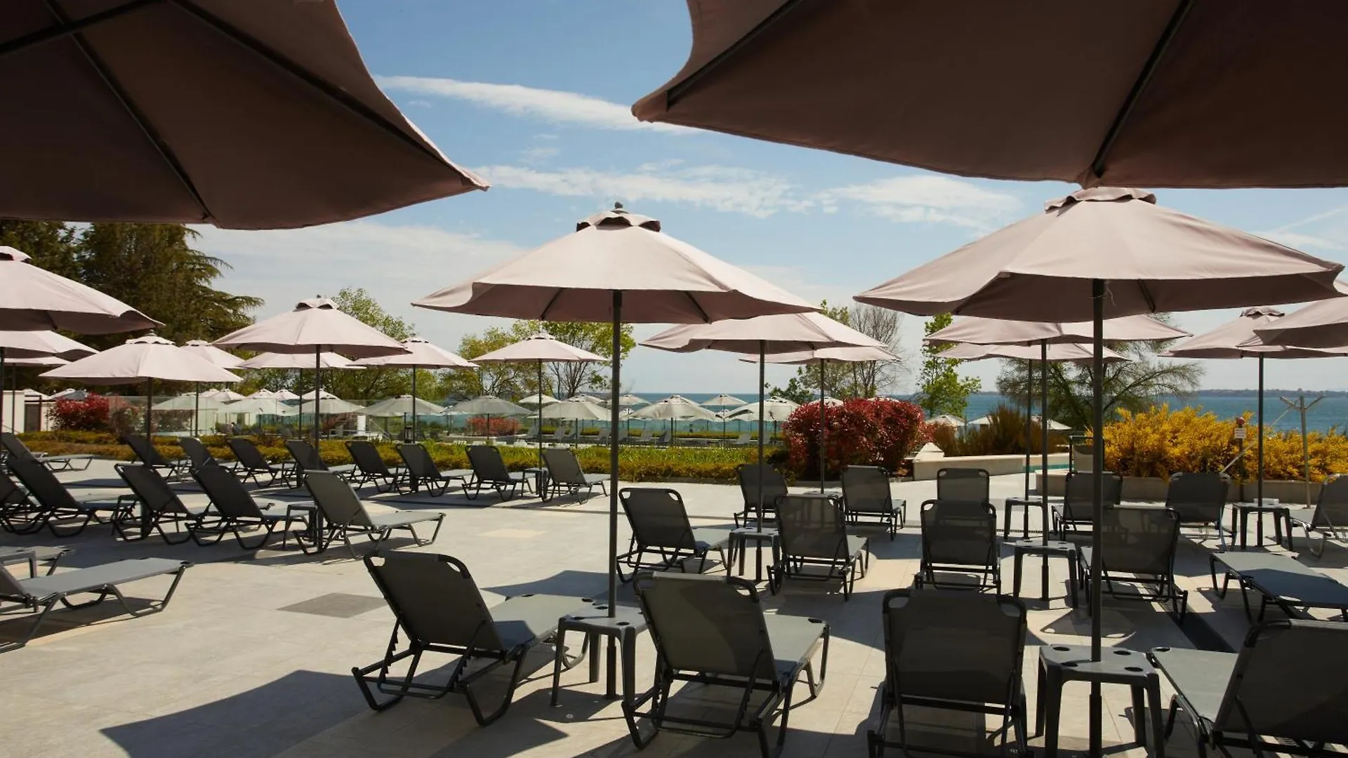 Secrets Sunny Beach Resort & Spa (Adults Only) Szálloda