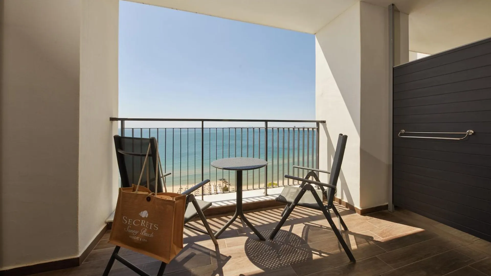 Secrets Sunny Beach Resort & Spa (Adults Only) Szálloda